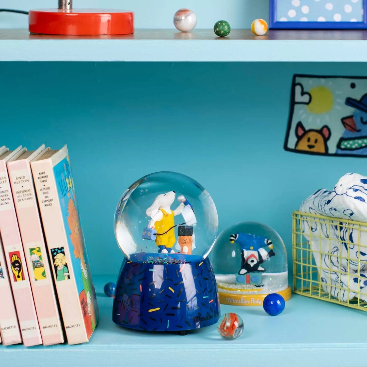 Puce & Pilou Snow Globe