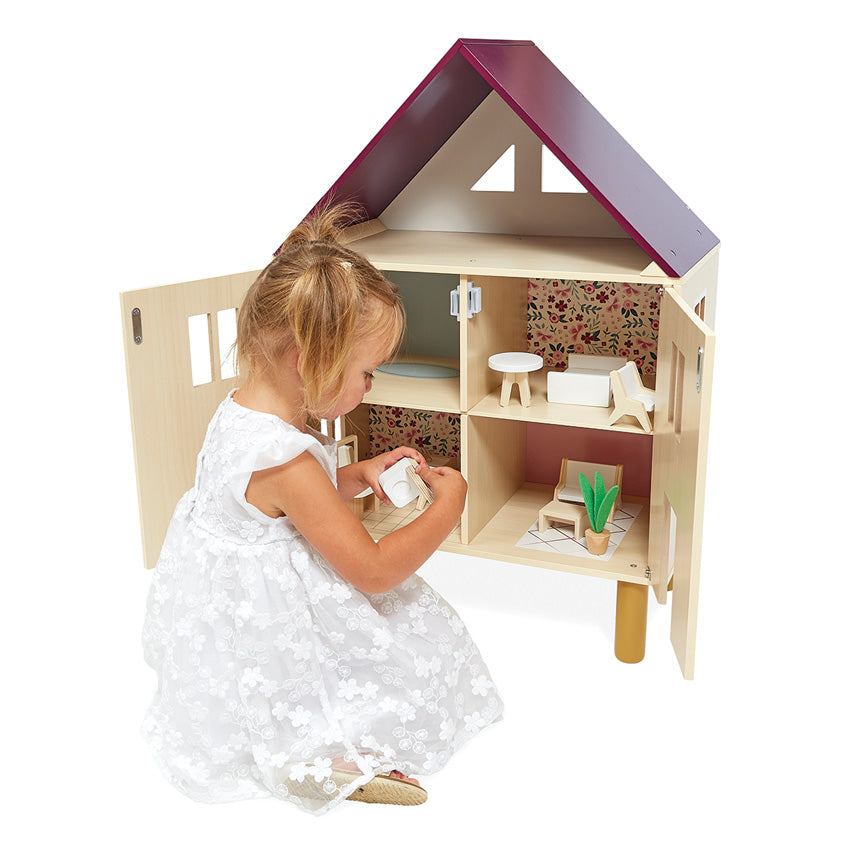 Dolls House (Furnished)