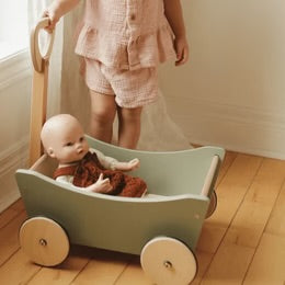 Pull Walker Wagon in Sage