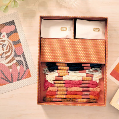 Atelier 64 - Tiger Needlepoint Kit