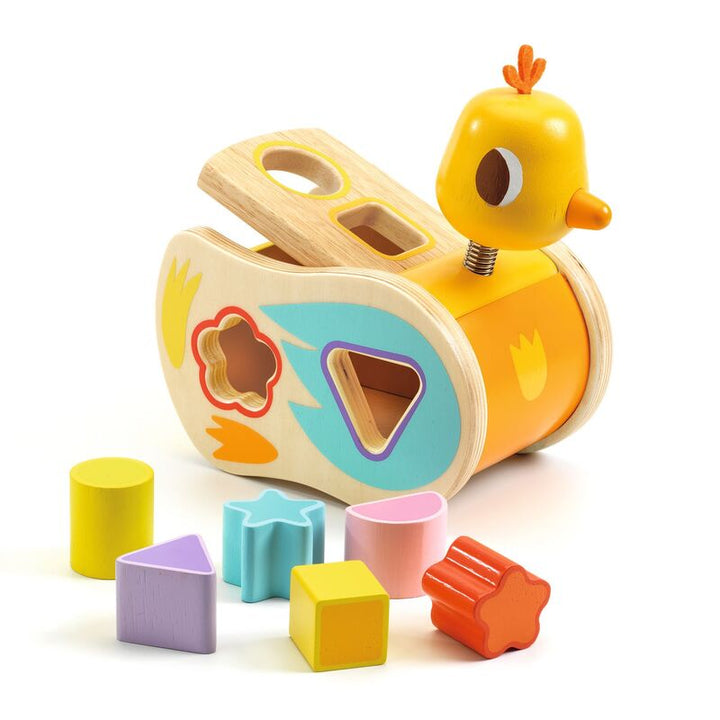 Yellow wooden duck shape sorters with 6 wooden coloured shape sorting chips - Djeco Toys at Send A Toy