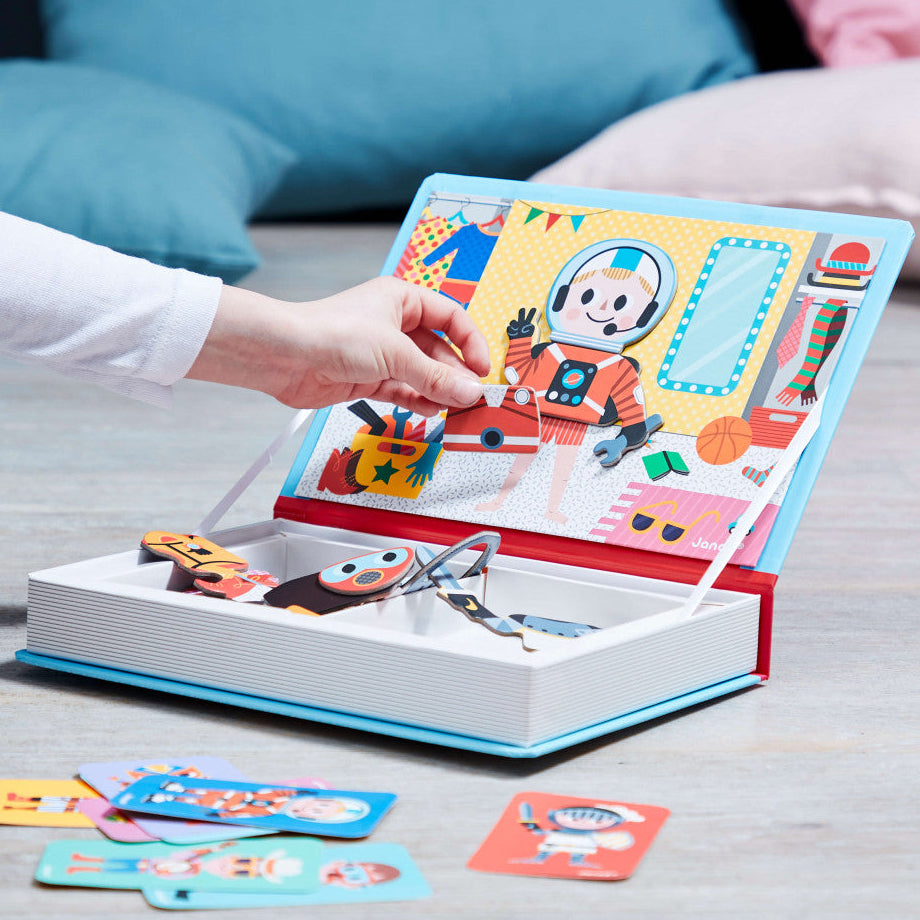 Costumes  Magneti-Book