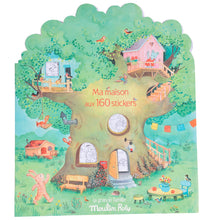 Children's book cover with a treehouse illustration and text 'Ma maison aux 160 stickers' on a white background.