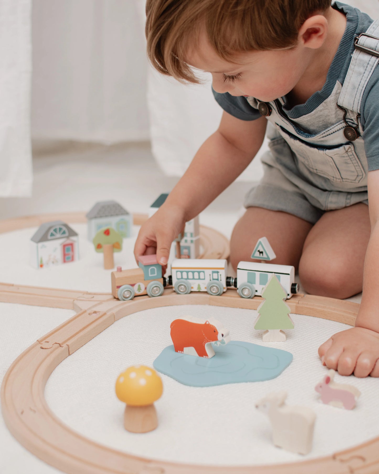Coffret de train en bois Scandi