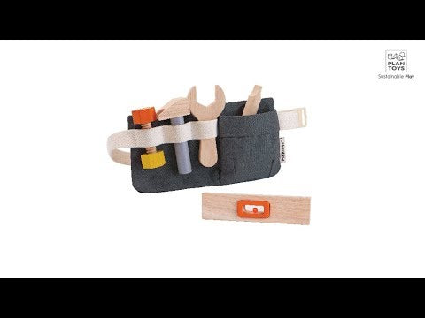 Demonstration of the Plan Toys wooden Tool belt